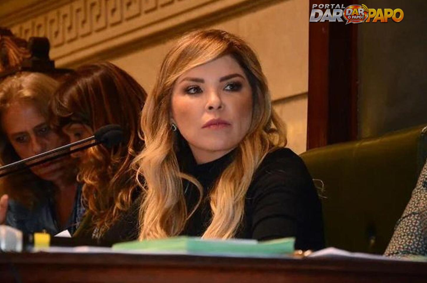 Ex-vereadora Veronica Costa, a ‘Mãe Loira’ do funk, condenada por torturar o ex-marido, é presa em Petrópolis