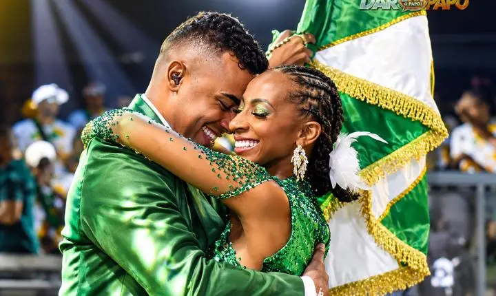 MAURA LUIZA E MATHEUS MACHADO: A TRADIÇÃO DA SERRINHA QUE SEGUE À FRENTE DO PAVILHÃO DO IMPÉRIO SERRANO